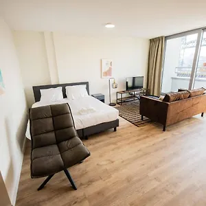 Hendrikkade Aparthotel