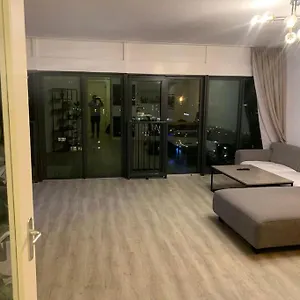 Stunning View Apt Free Parking Rotterdam